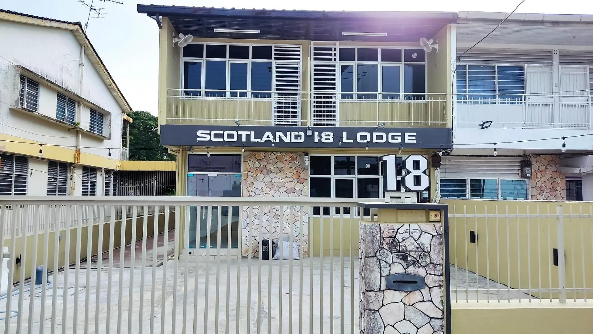 Scotland 18 Lodge جورج تاون